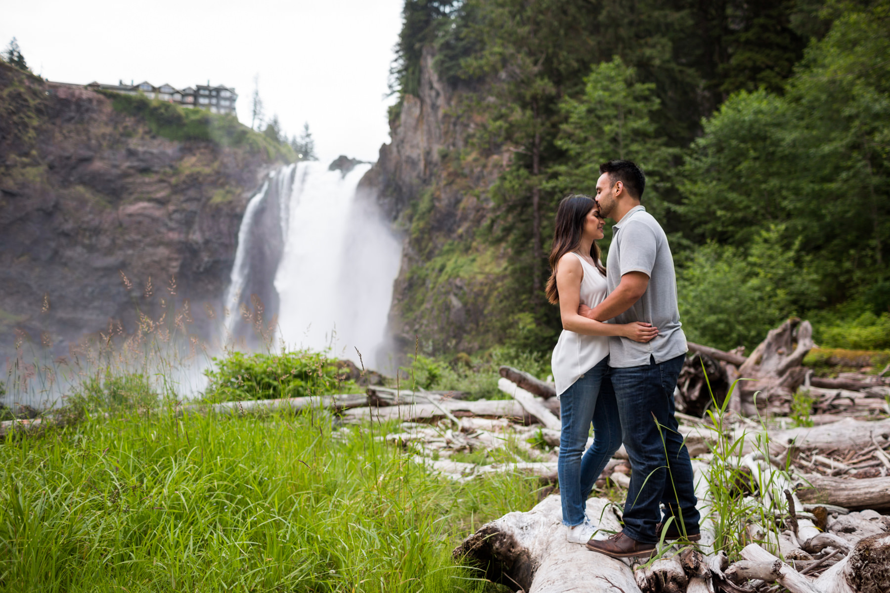 Snoqualmie Falls Engagement Photos